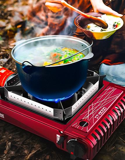 Cooking equipment in nature